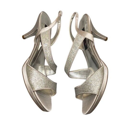 Nina New York Strappy Silver Satin & Sparkle Heel Event Pumps Platform 9M - Picture 6 of 9